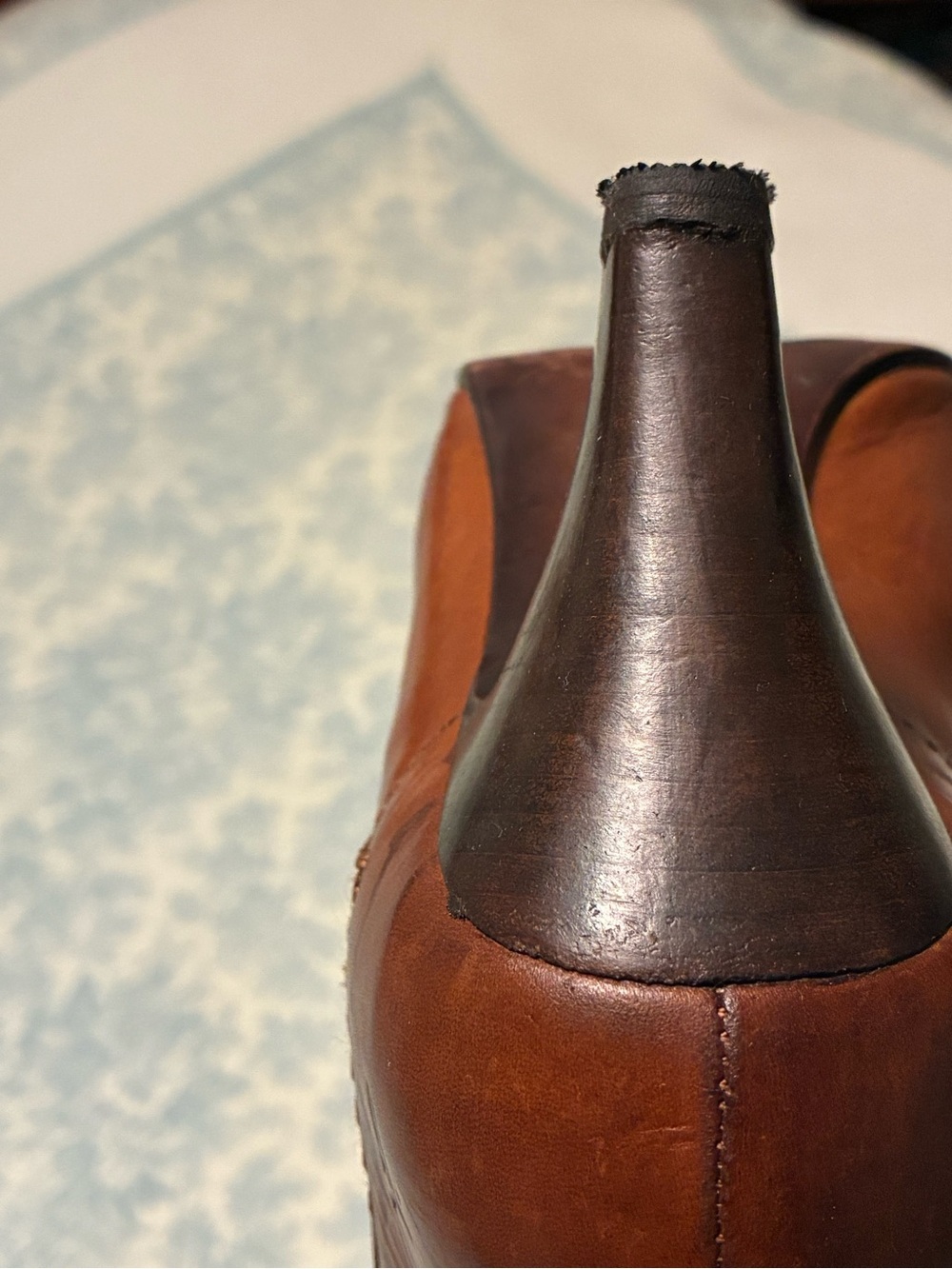 Frye Brown Leather Chelsea Ankle Boots | Size 9 | Classic Heeled Booties - Picture 15 of 16